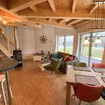 Kugelhaus Tamika - Sauna, Whirlpoolwanne Und Kamin Am Tollensesee Feriehus