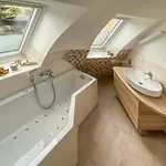 Kugelhaus Tamika - Sauna, Whirlpoolwanne Und Kamin Am Tollensesee