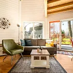 Kugelhaus Tamika - Sauna, Whirlpoolwanne Und Kamin Am Tollensesee Сasa de vacaciones
