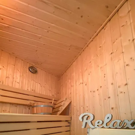 Ferienhaus Kugelhaus Tamika - Sauna, Whirlpoolwanne Und Kamin Am Tollensesee Penzlin