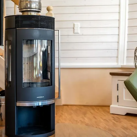 Kugelhaus Tamika - Sauna, Whirlpoolwanne Und Kamin Am Tollensesee * Penzlin