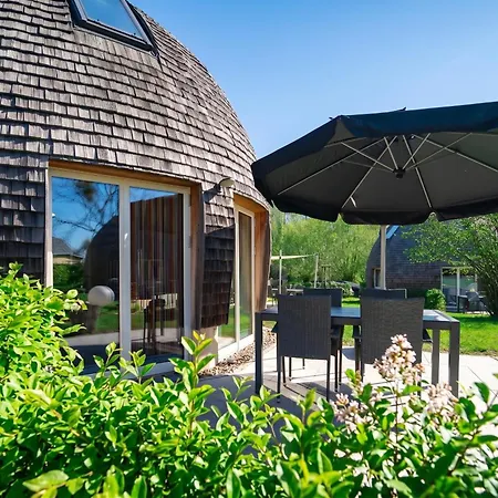 Kugelhaus Tamika - Sauna, Whirlpoolwanne Und Kamin Am Tollensesee * Penzlin