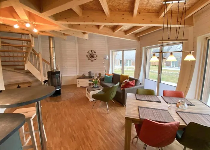 Kugelhaus Tamika - Sauna, Whirlpoolwanne Und Kamin Am Tollensesee Ferienhaus