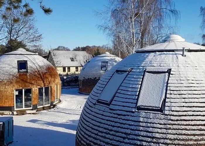 Kugelhaus Tamika - Sauna, Whirlpoolwanne Und Kamin Am Tollensesee Ferienhaus