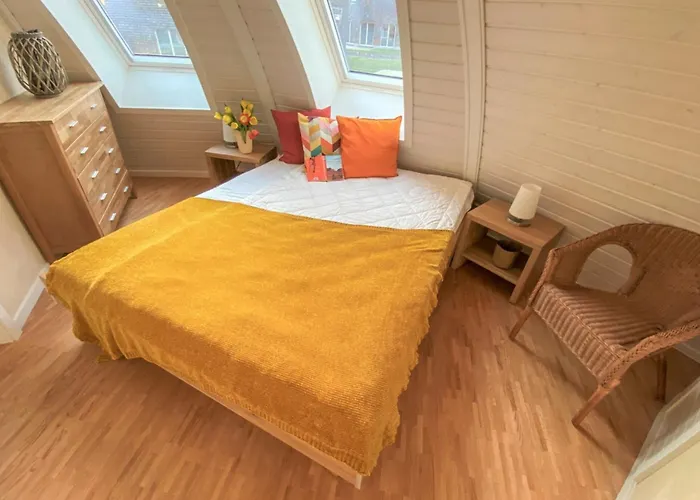 Kugelhaus Tamika - Sauna, Whirlpoolwanne Und Kamin Am Tollensesee * Penzlin