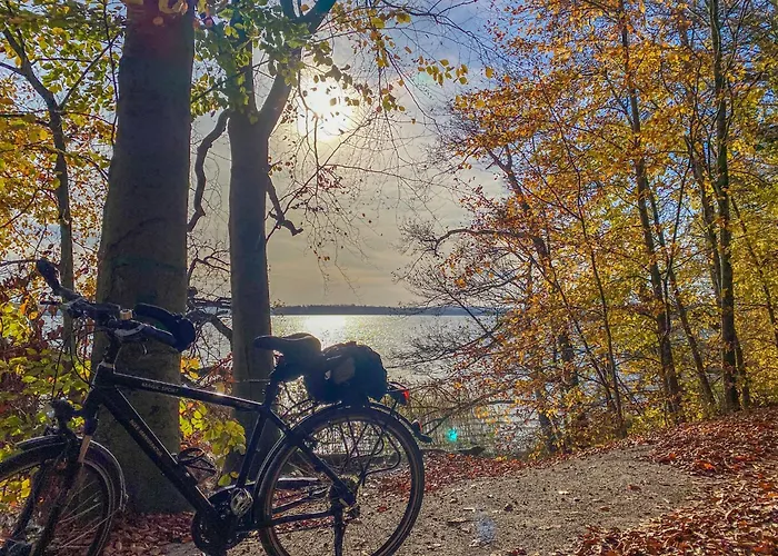 Kugelhaus Tamika - Sauna, Whirlpoolwanne Und Kamin Am Tollensesee * Penzlin