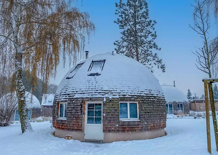 Kugelhaus Tamika - Sauna, Whirlpoolwanne Und Kamin Am Tollensesee Penzlin